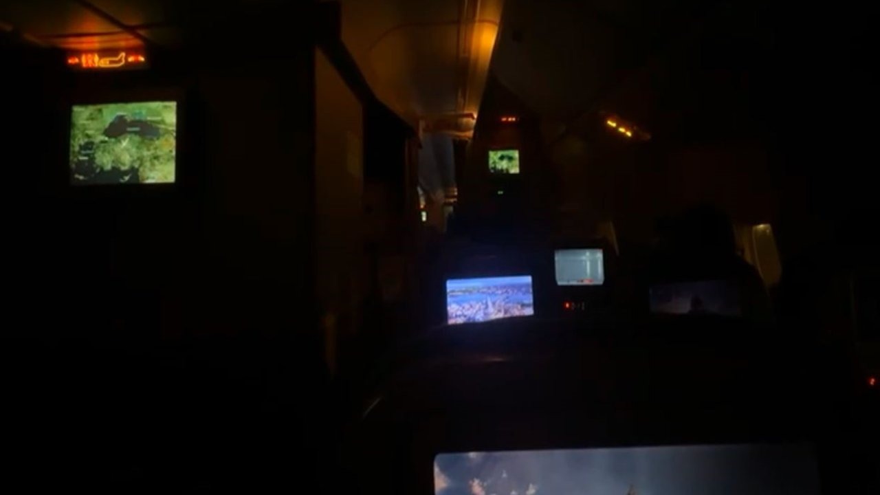 Ankara’da düşen uçağın enkazına ulaşıldı