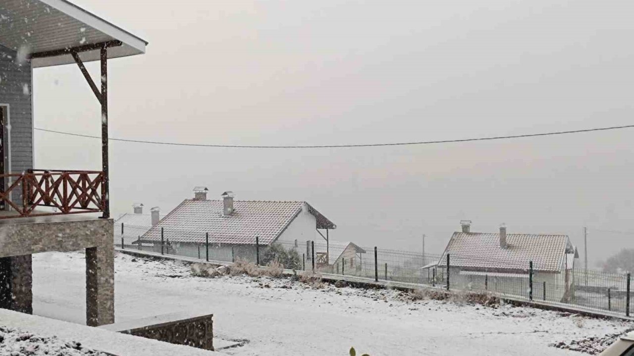Ankara’da mevsimin ilk karı Beypazarı ilçesine yağdı