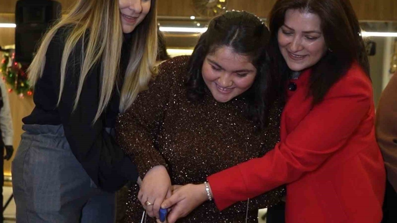 Epilepsi hastası Sudenur’a doğum günü sürprizi