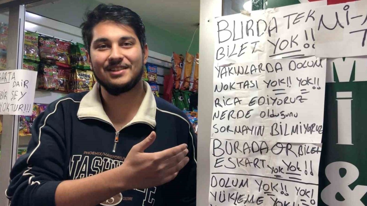 ESKART sorularından bunalan market sahibi, işyerine astığı notla gündem oldu