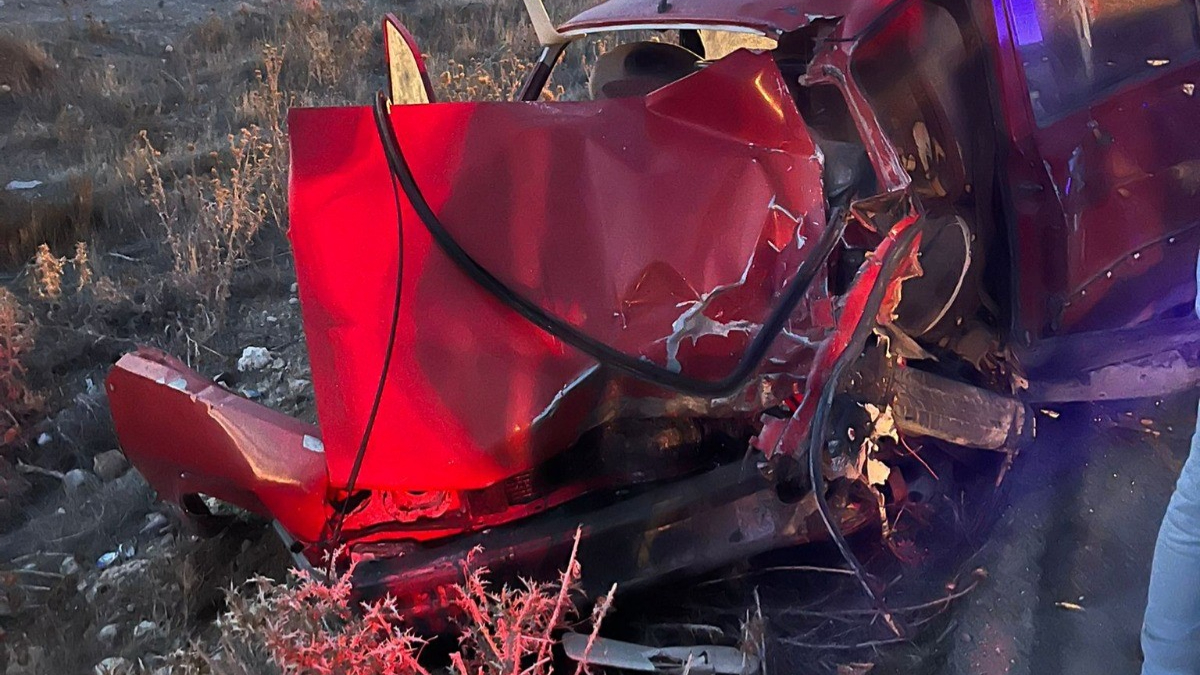 Tır ile otomobil çarpıştı: 1 yaralı