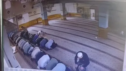 Camide namaz kılan komşusunu öldüren sanık: "Asıl caniyi kardeşim tahliye olduğunda görecekler"