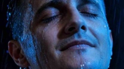 Ailesine ziyarete gelen genç sobadan sızan gazdan hayatını kaybetti