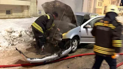 Yozgat’ta otomobil alev alev yandı