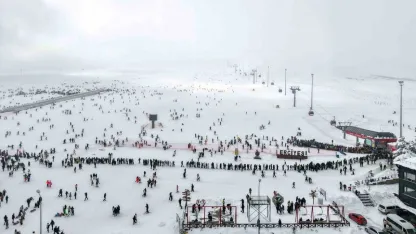 Erciyes sömestirin ilk hafta sonunda 250 bin kişiyi ağırladı