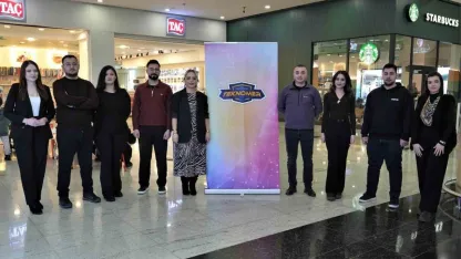 Keçiören Belediyesi’nden öğrencilere teknoloji dolu karne şenliği