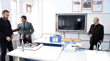 Yükümlülerin temizlediği lisenin fiziki imkânları değerlendirildi