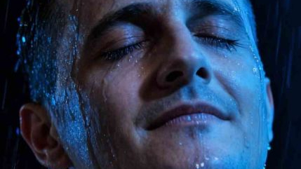 Ailesine ziyarete gelen genç sobadan sızan gazdan hayatını kaybetti