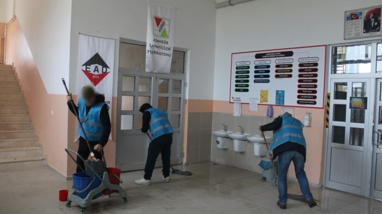 Ara tatilde okulların bakımlarını yükümlüler yapıyor