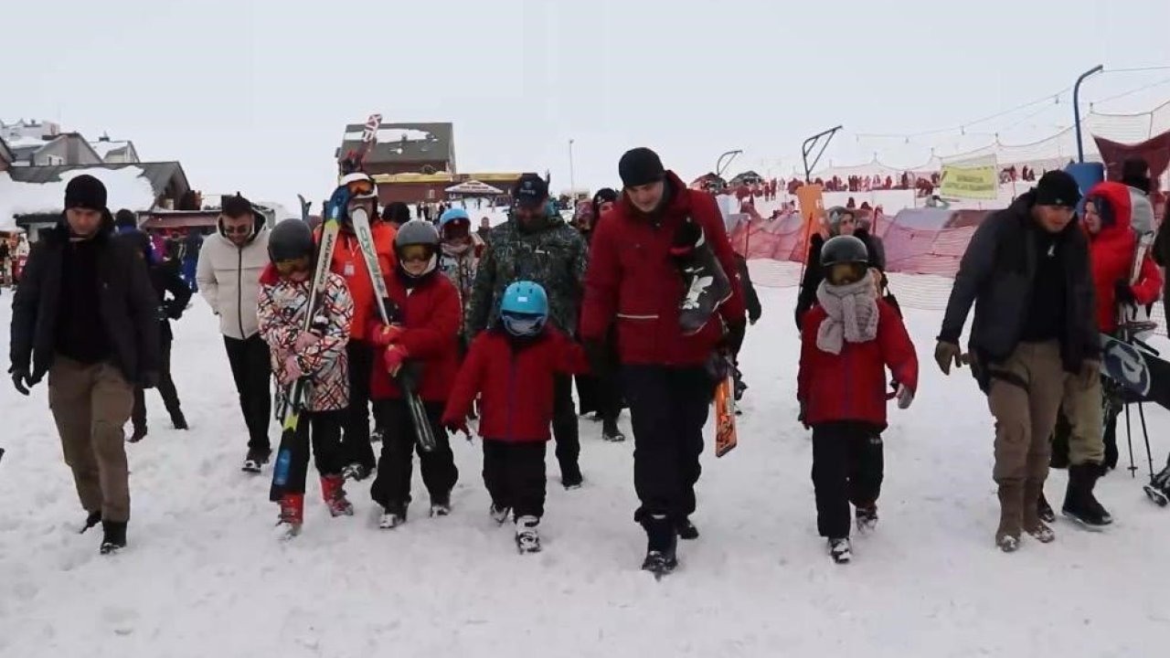 Erciyes’te şehit çocuklarına kayak eğitimi