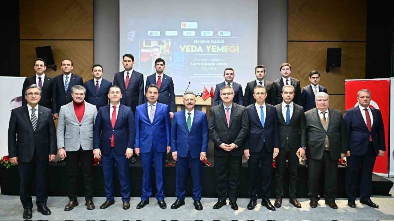 Eskişehir Valisi Aksoy: "Kapım Eskişehirlilere her zaman açık"