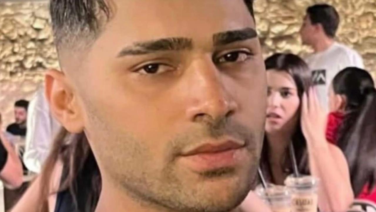 Kamyona çarpan motosikletli genç hayatını kaybetti