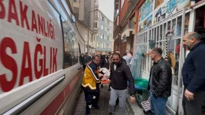 Tartıştığı komşusunu bıçakla yaraladı