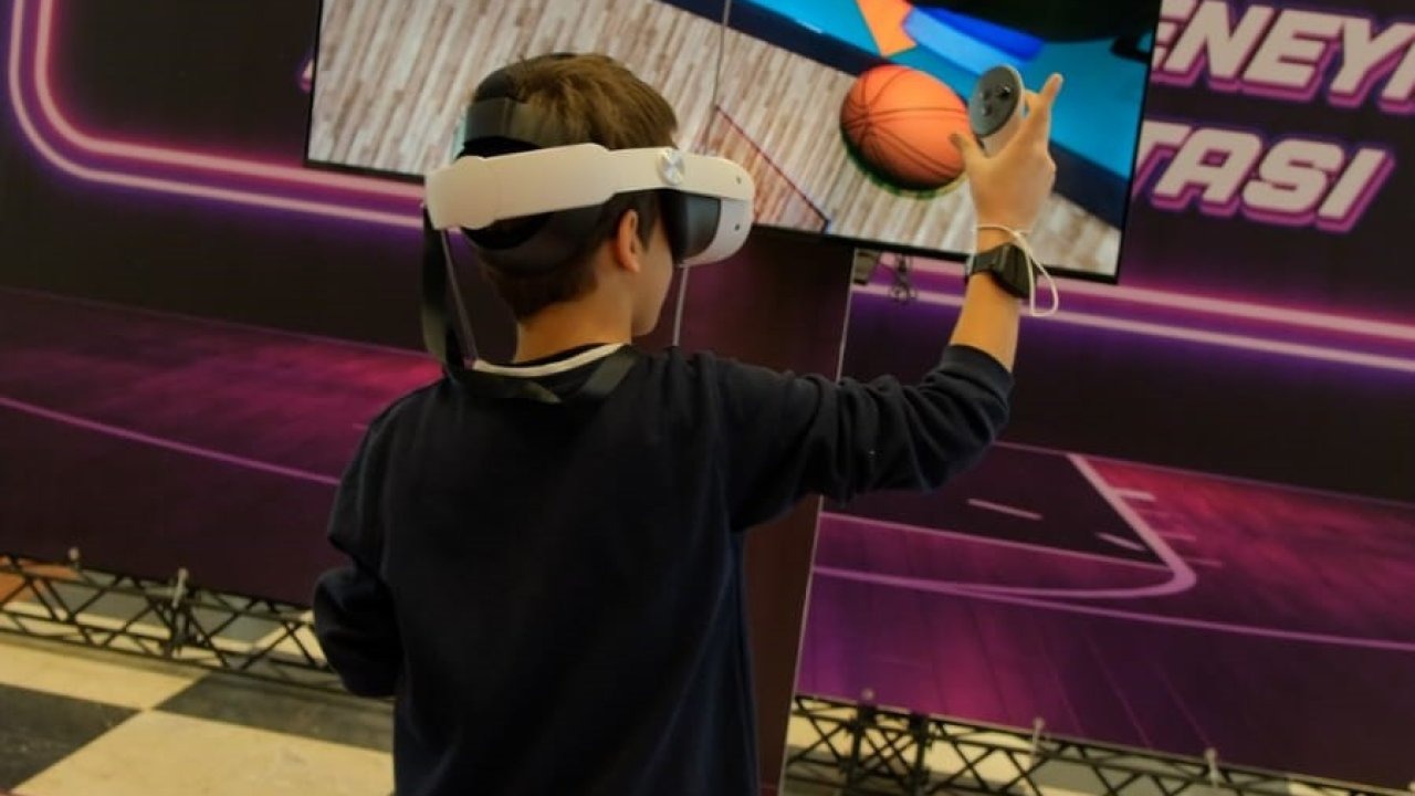 VR Basketbol Heyecanı M1 Konya AVM’de yoğun ilgi gördü