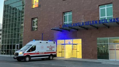 Niğde’de tır otomobille çarpıştı: 4 yaralı