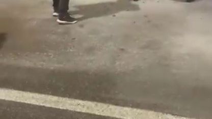 Seyir halindeki taksi alevlere teslim oldu