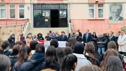 Trafik kazasında hayatını kaybeden Elif Nisa toprağa verildi