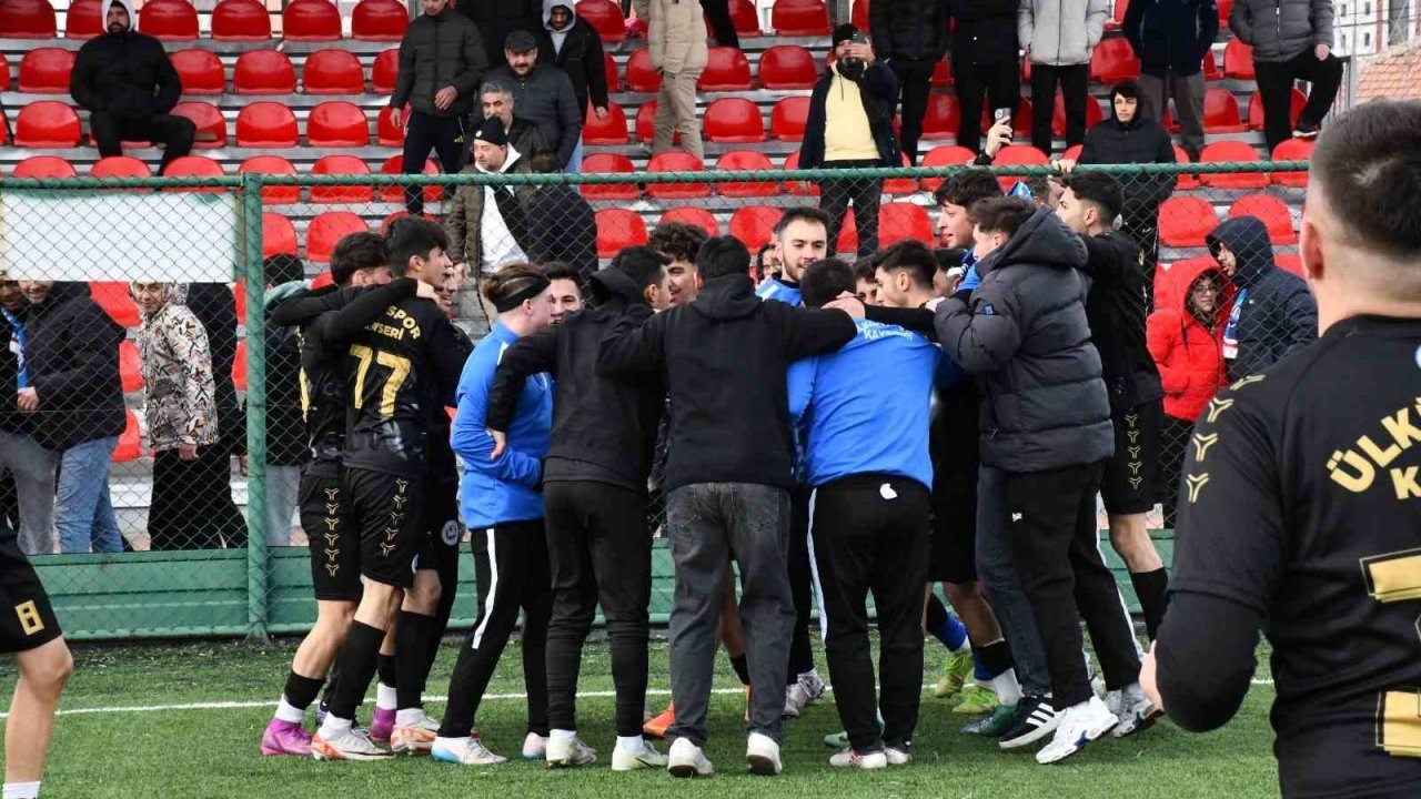 Kayseri Ülküspor şampiyonluk maçına çıkacak
