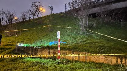 Otoyol kenarındaki yeşil alanda erkek cesedi bulundu