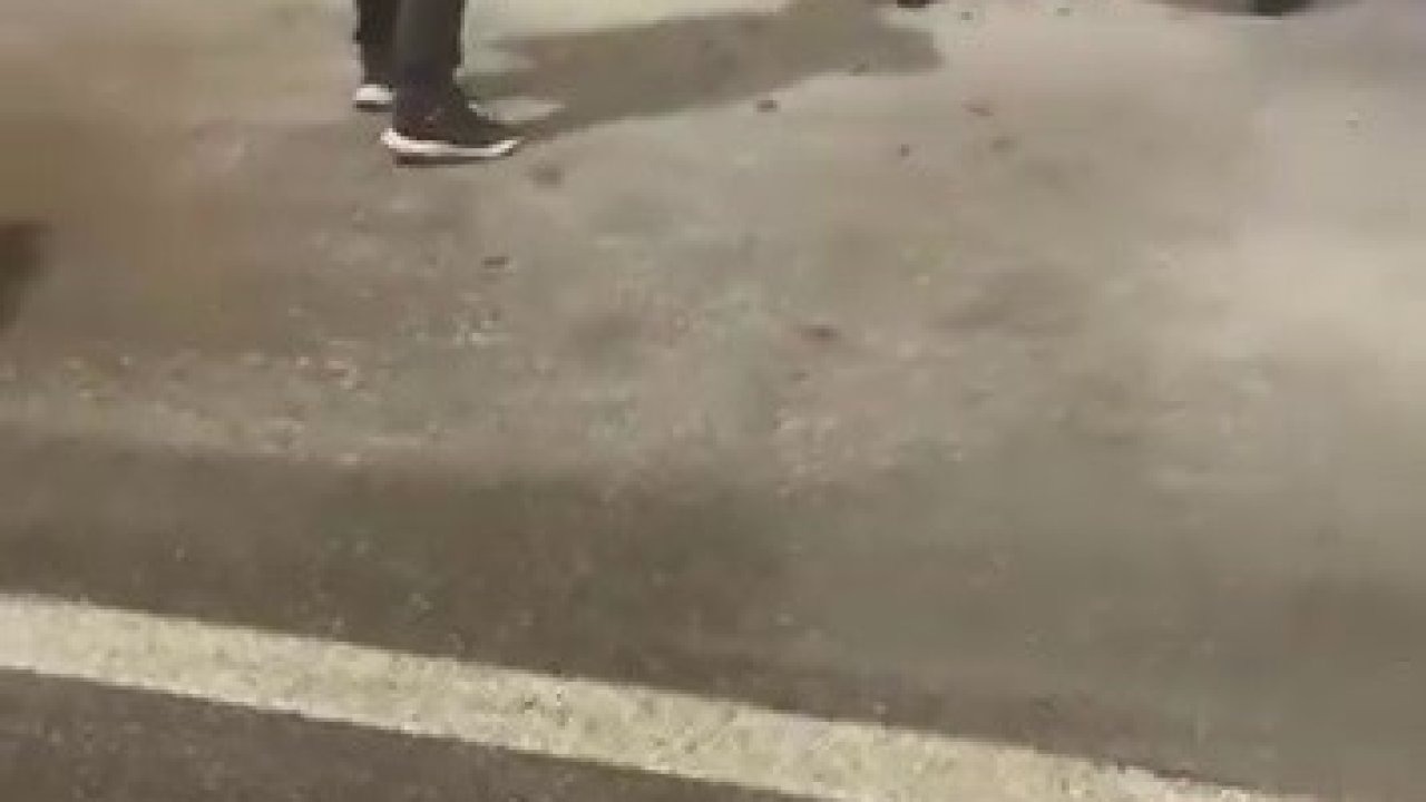 Seyir halindeki taksi alevlere teslim oldu