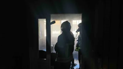 Kayseri’de apartman yangını ekiplerce söndürüldü