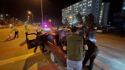 Karaman’da 43 sürücünün ehliyetine el koyulurken, 99 araç trafikten men edildi