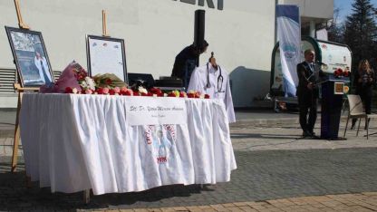 Trafik kazasında hayatını kaybeden Yaren, okuduğu fakültede anıldı