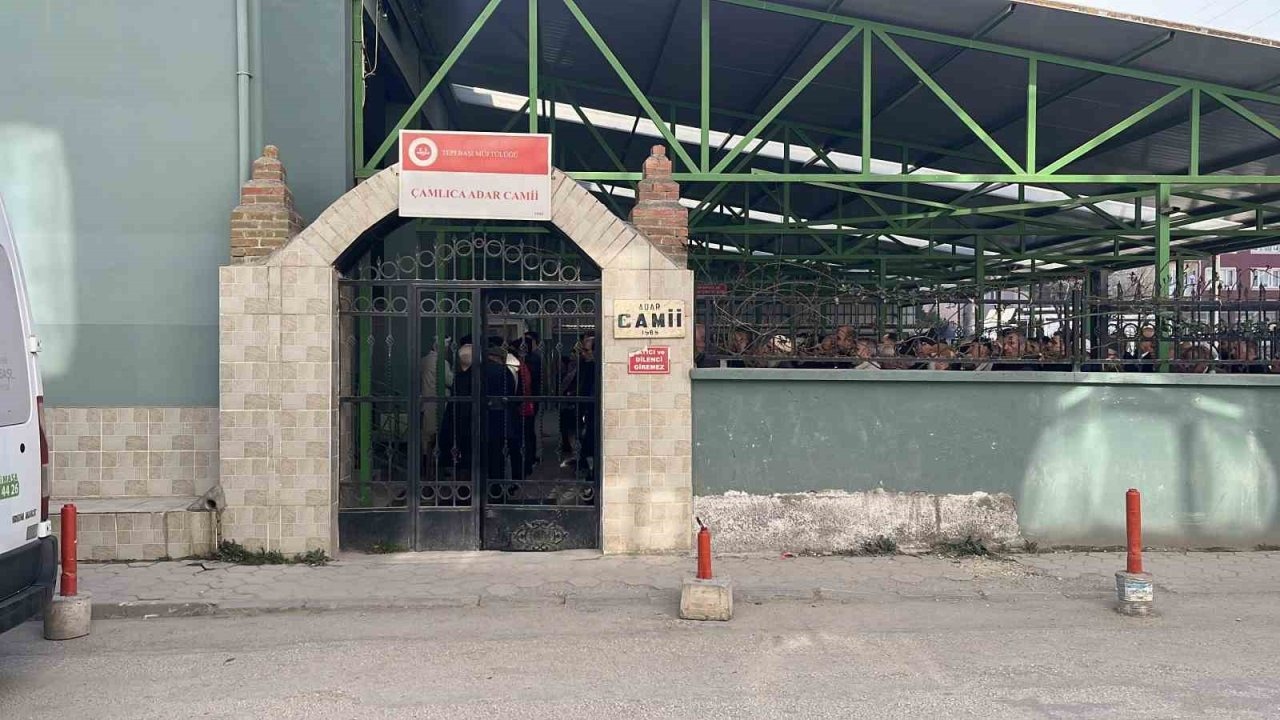 Babasının öldürdüğü 13 yaşındaki kız toprağa verildi