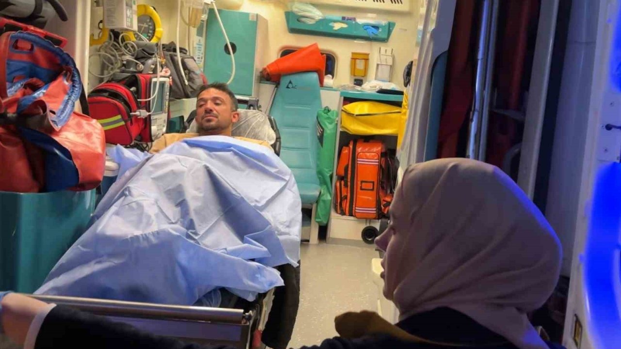 Maskeli şahıs tarafından bıçaklanan adam ağır yaralandı