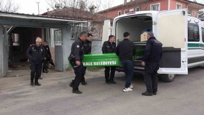 Kan donduran cinayet: İki kardeş bir oldu, babalarını bıçak ve baltayla öldürdü