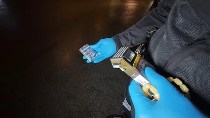 Polis arama yaptığı otomobilde sentetik hap ele geçirdi