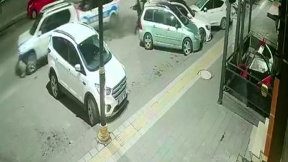 Sivas’ta polisin "dur" ihtarına uymayan sürücü, ortalığı savaş alanına çevirdi