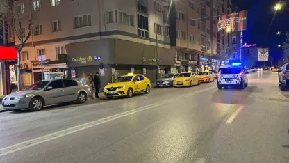 ‘Yan bakma’ kavgasında bıçaklanan 1 kişi ağrı yaralandı