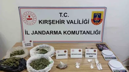 Kırşehir’de uyuşturucu tacirine suçüstü