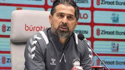 İlhan Palut: "Fenerbahçe galibiyeti bir öz güven ve bir enerji verecekse bu açıdan da bu galibiyetin bize getirdiği artılar olacaktır"