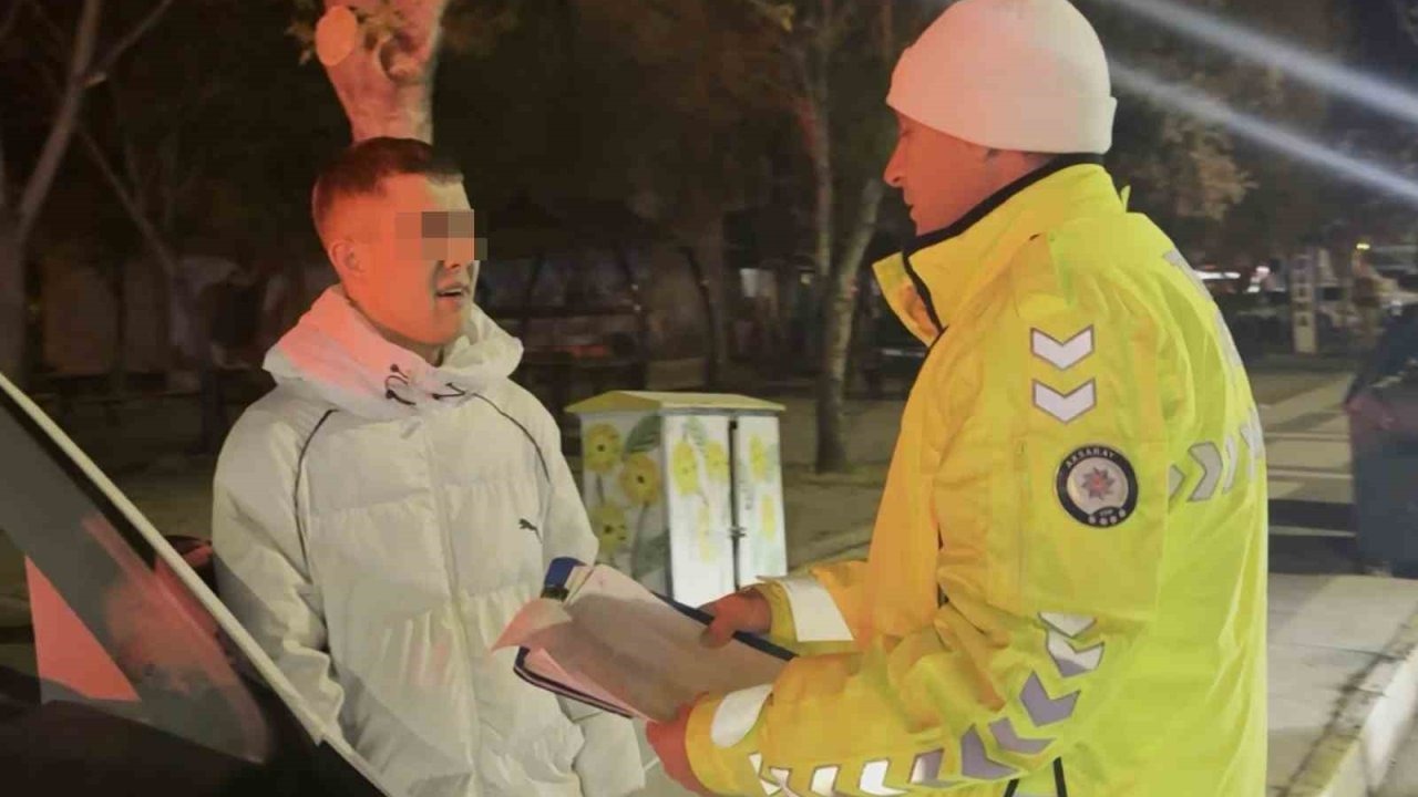 ‘Dur’ ihtarına uymayıp polisten kaçtı, yakalanınca "Hiç mi insafınız yok" deyip ağladı