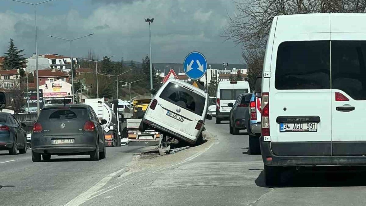 Eskişehir’de çevre yolunda korkutan kaza