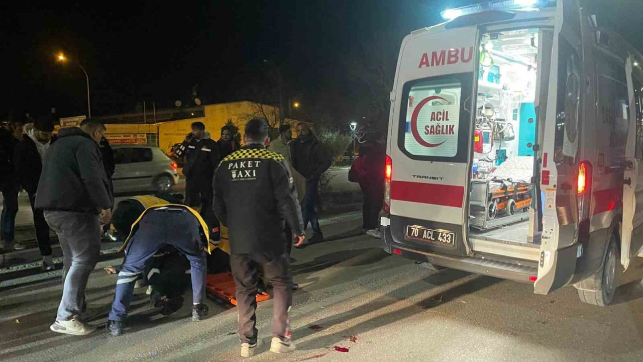 Hafif ticari araç üniversite öğrencisine çarptı: 3 yaralı