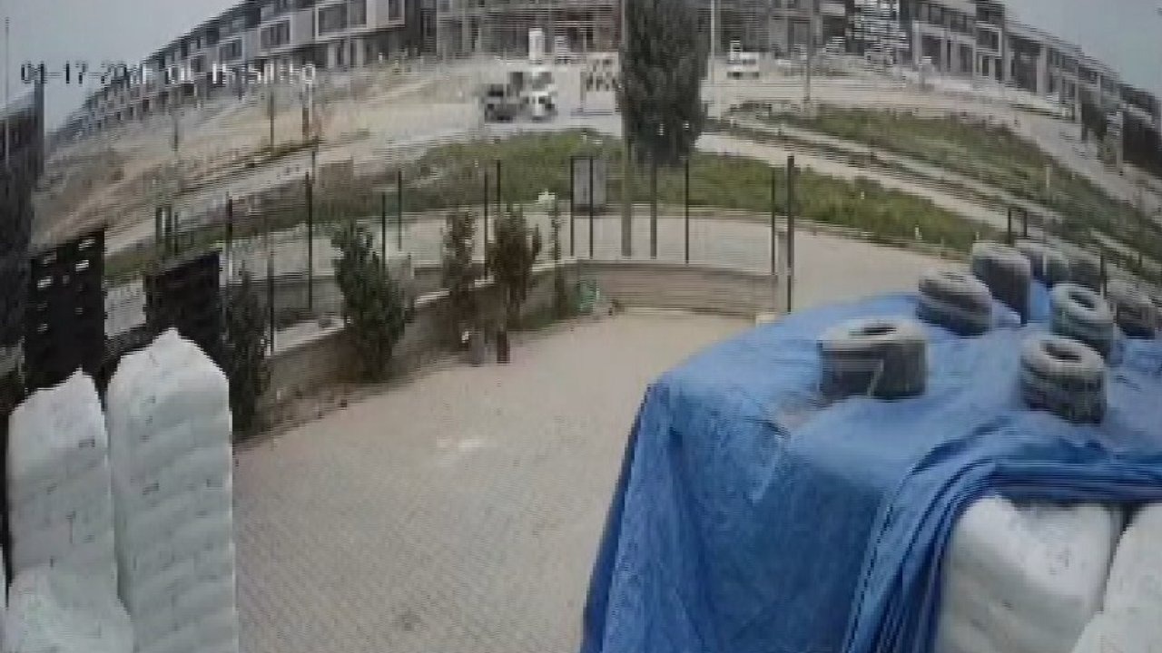 Kavşakta takla attıran kaza ucuz atlatıldı