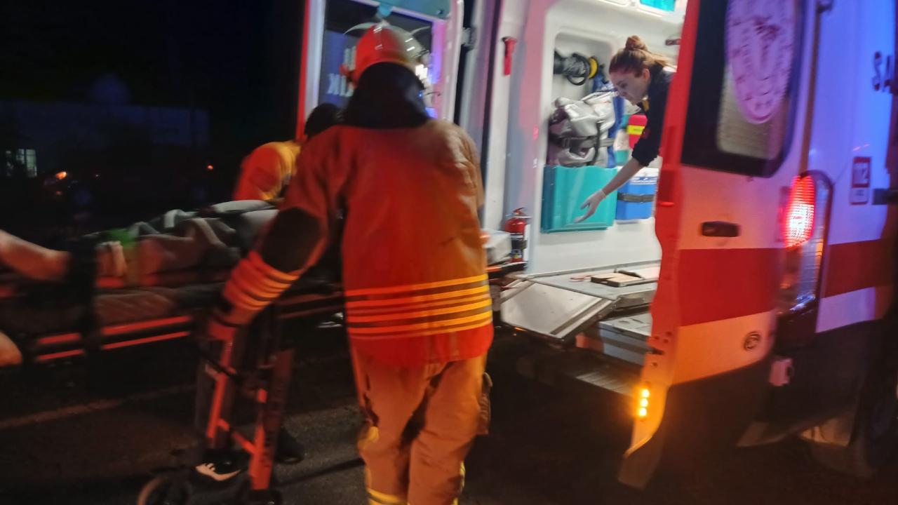 Otomobil şarampole yuvarlandı: 4 yaralı