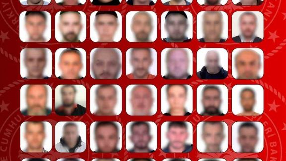 27’si kırmızı bültenle aranan 48 suçlu Türkiye’ye getirildi