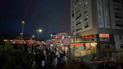 Öğrenci yurdunda yangın paniği: Öğrenciler sokağa döküldü
