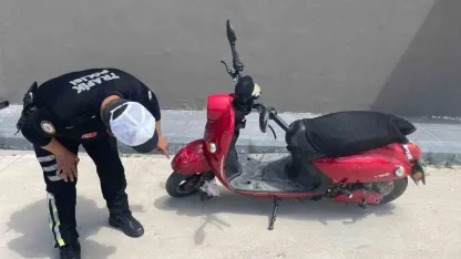Karaman’da elektrikli bisiklet devrildi: 1’i ağır 2 yaralı