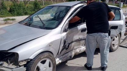 İki otomobil çarpıştı: 5 yaralı